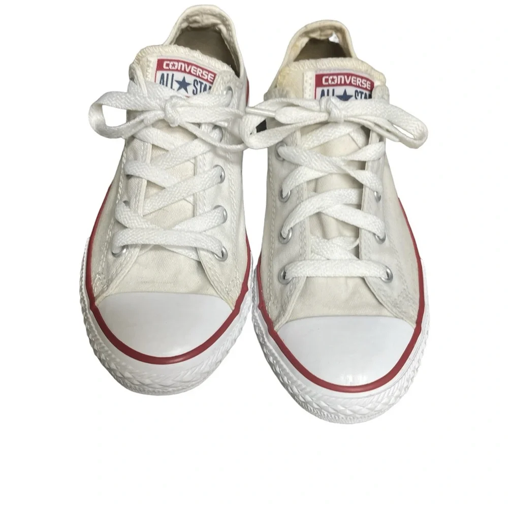 CONVERSE CHUCK TAYLOR ALL STAR LOW BIG GRADE SCHOOL LIFESTYLE SHOES Size 3